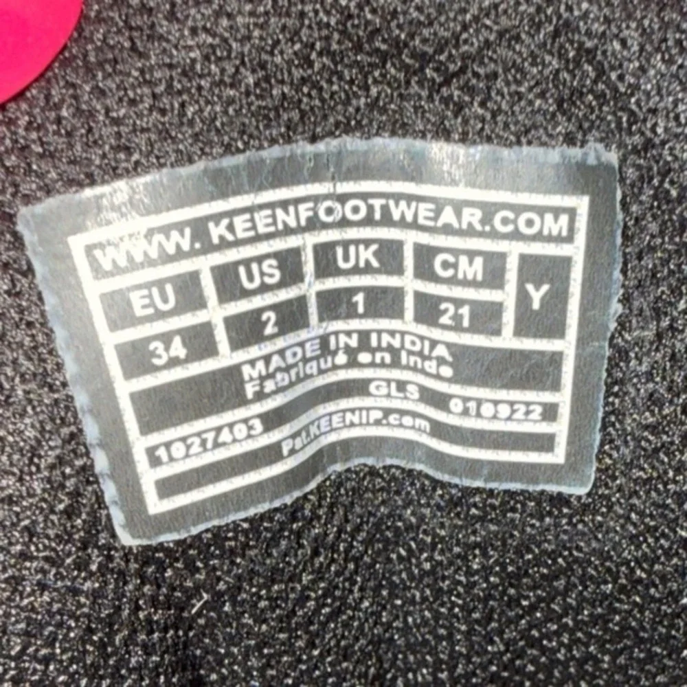 NEW KEEN Big Kids 2 Targhee Mid 